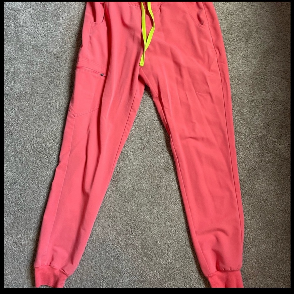 Figs Scrub Joggers Size Medium Tall-Salmon color RARE